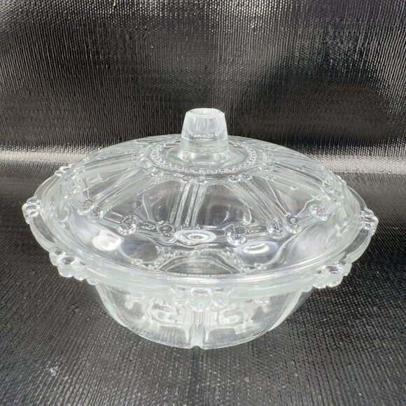 Vintage KIG Indonesia Clear Crystal Glass Candy Dish Container Lid Oyster Pearl - Picture 11 of 11